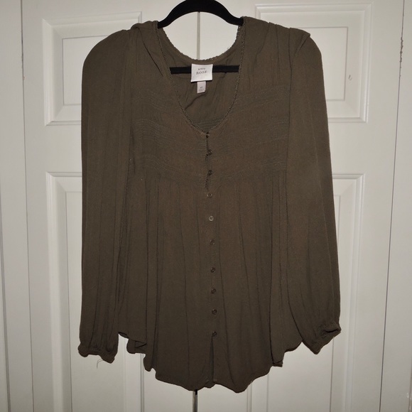 Button Detail Tunic Shirt - Picture 2 of 4